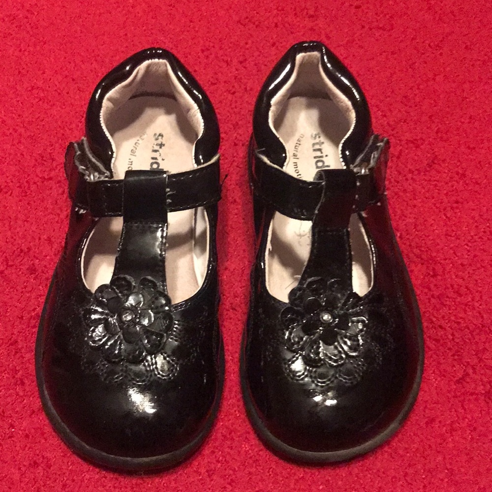 Stride Rite Patent Black Shoes Size 6.5W